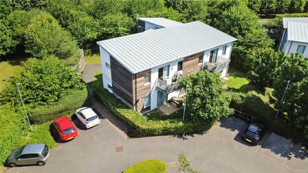 Marigold Avenue, 2 bedroom  Flat for sale, £95,000