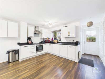 Ropery Road, 3 bedroom Detached House for sale, &pound;230,000