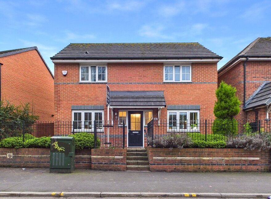 3 bedroom Detached House for sale