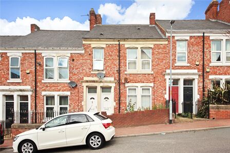 Hyde Park Street, 2 bedroom Flat for sale, &pound;55,000