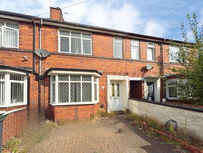 Philip Street, 3 bedroom House to rent, &pound;750 pcm