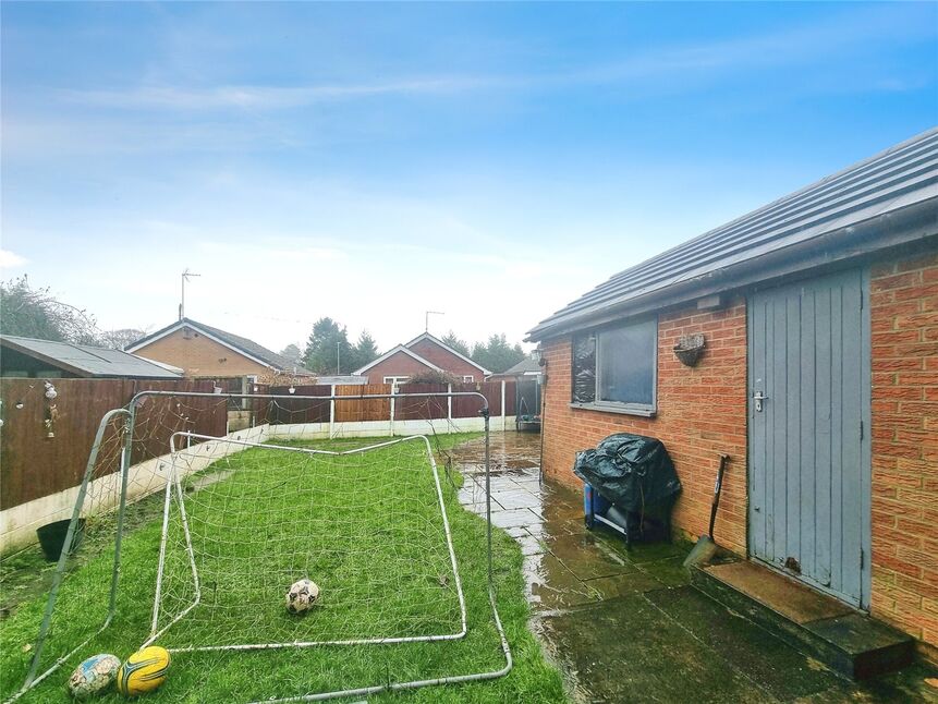 3 bedroom End Terrace House for sale, Attlee Road, Cheadle, ST10 £185,000