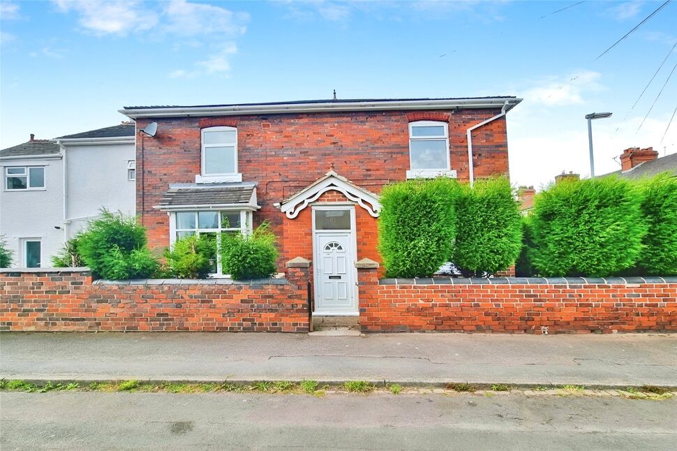 Main image of 4 bedroom  House to rent, Templar Terrace, Newcastle, Staffordshire, ST5