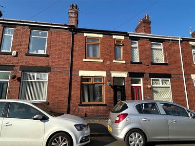 2 bedroom Mid Terrace House for sale