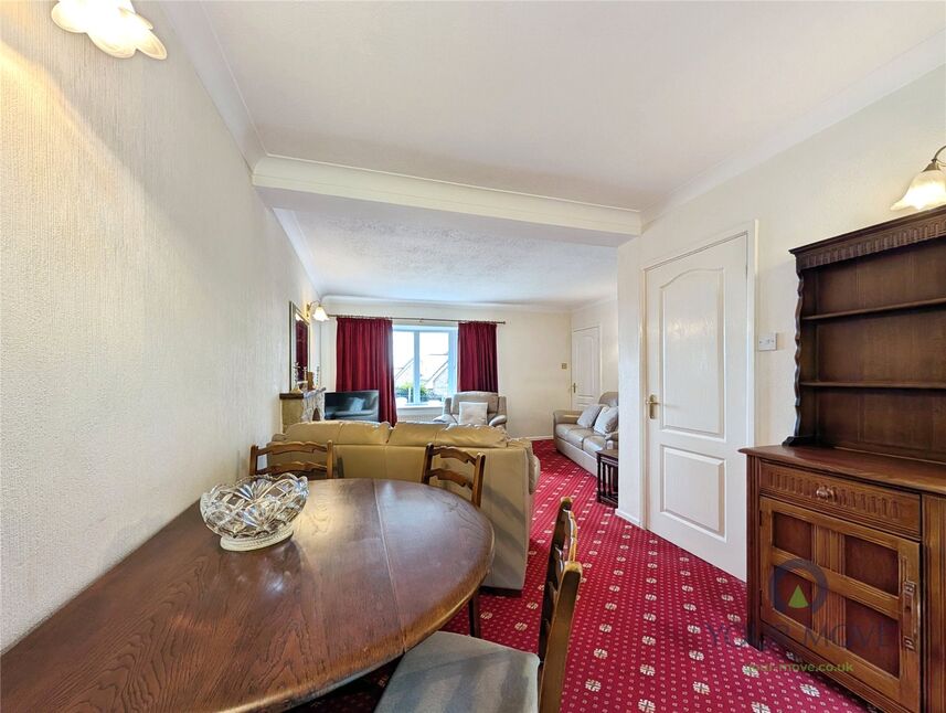 Through Lounge / Diner