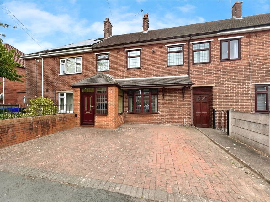 3 bedroom Mid Terrace House for sale