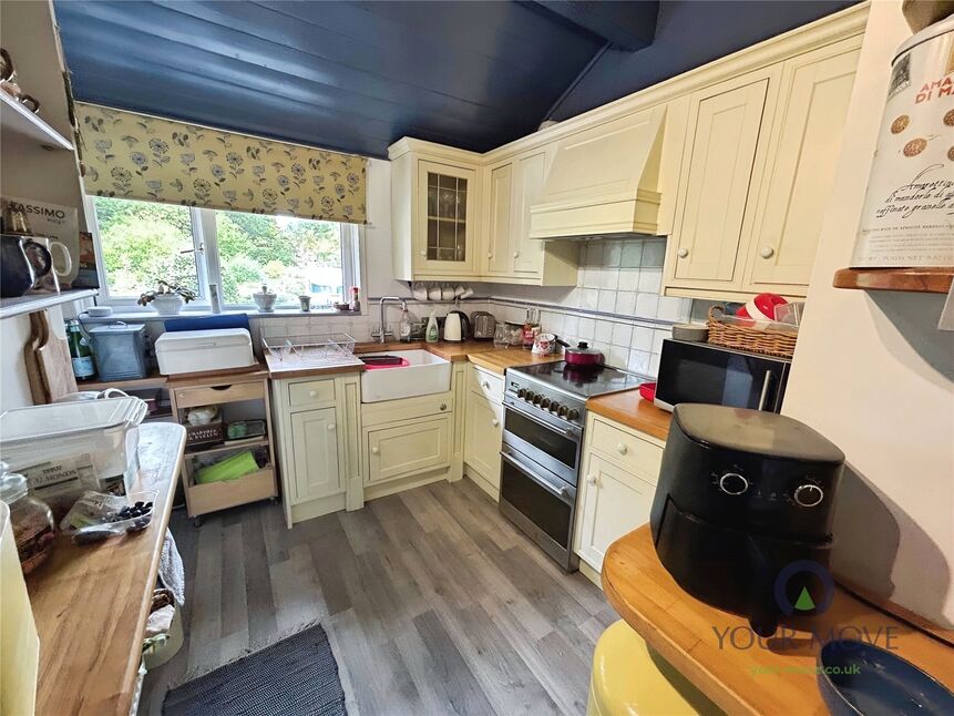 Flat 2 Kitchen