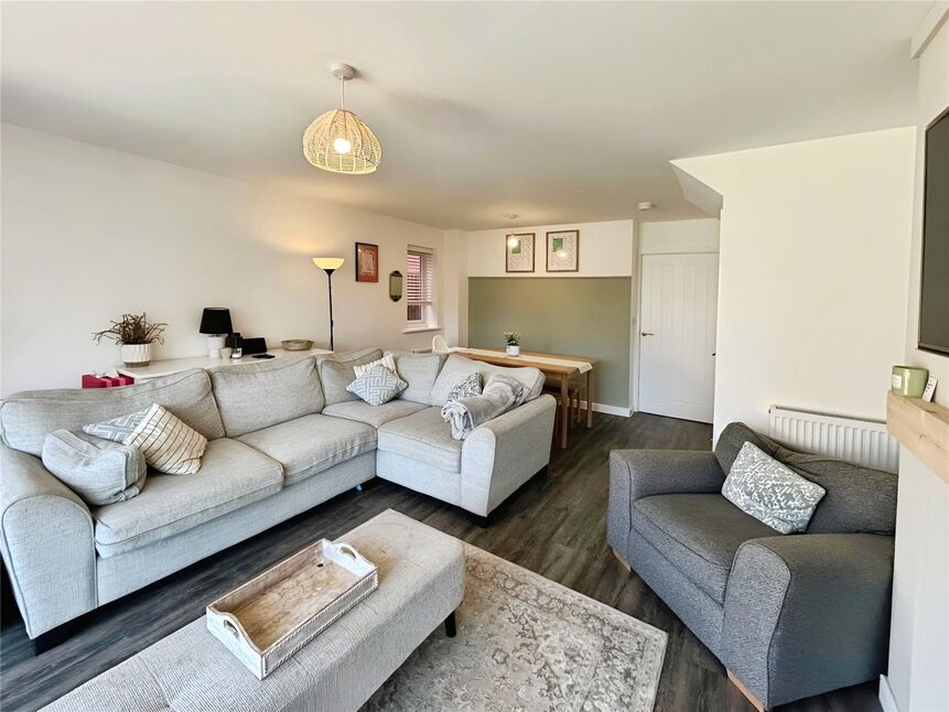 Lounge / Dining Room