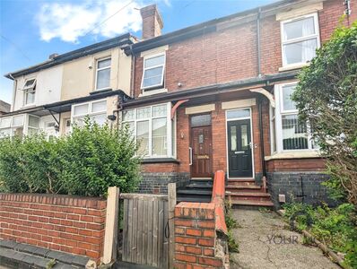 2 bedroom Mid Terrace House for sale