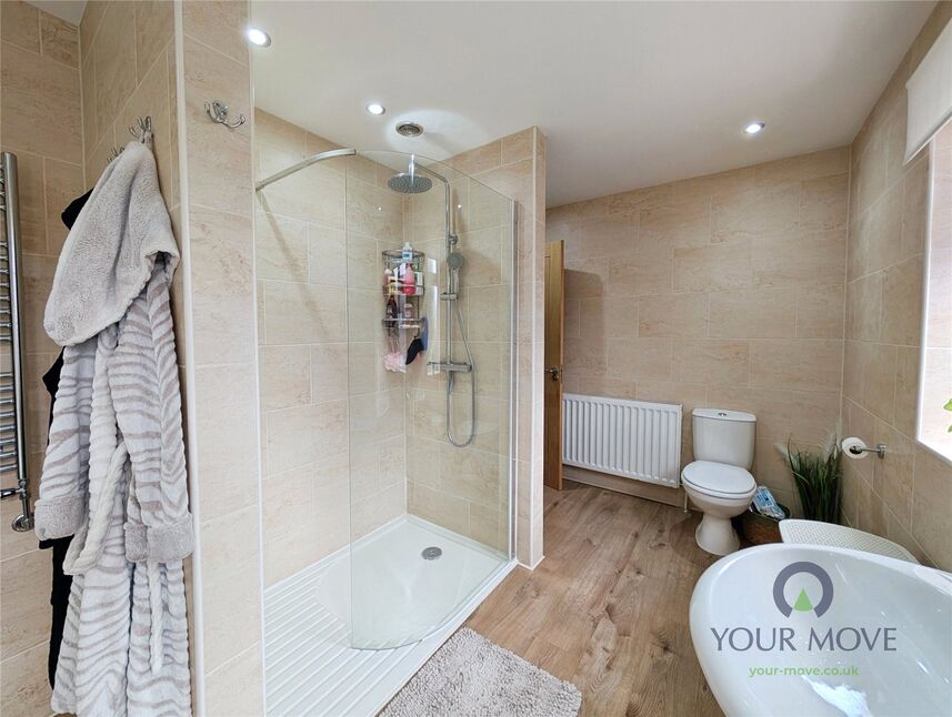 Family Bathroom / Shower Room