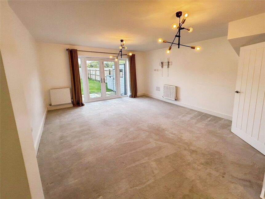 Open Plan Lounge / Kitchen