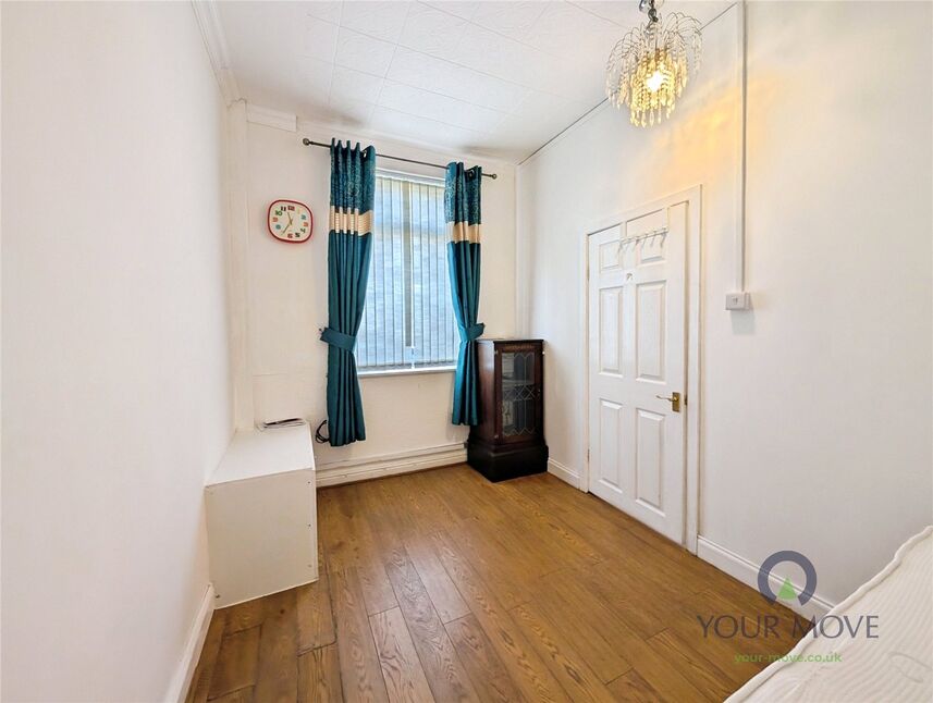 Dining / Bedroom 4