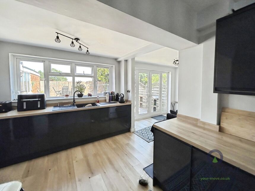 Kitchen / Diner