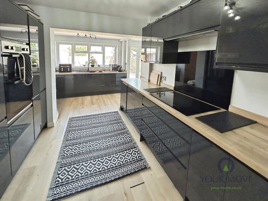 Kitchen / Diner
