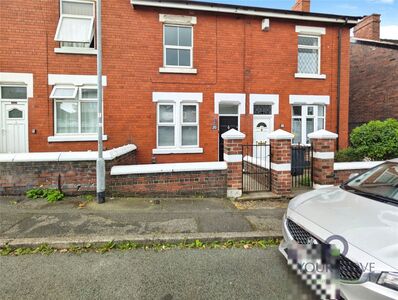 2 bedroom Mid Terrace House for sale