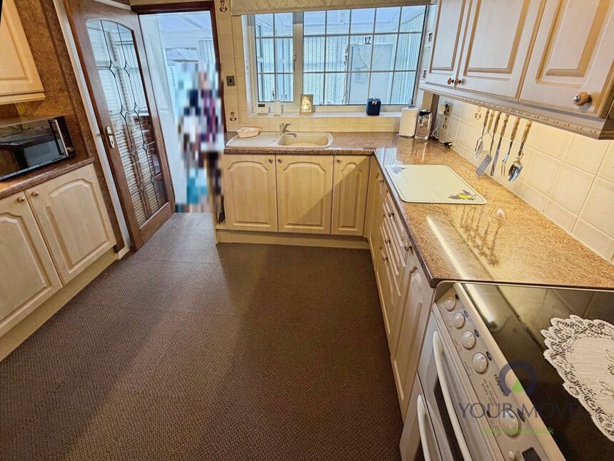 Kitchen / Diner