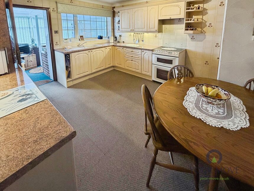 Kitchen / Diner