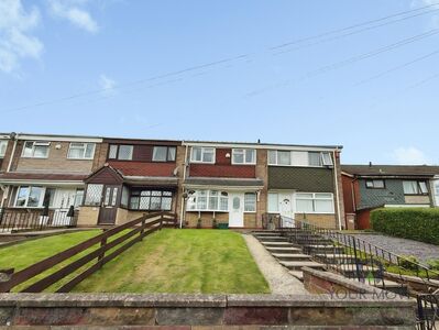 3 bedroom Mid Terrace House for sale
