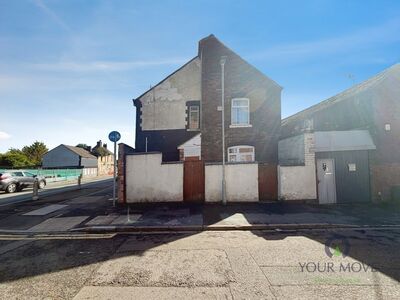 6 bedroom House for sale