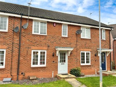 Abbey Close, 3 bedroom Mid Terrace House to rent, £995 pcm