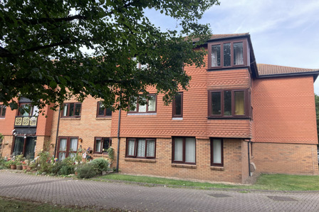 Staveley Court, 1 bedroom  Flat to rent, £750 pcm
