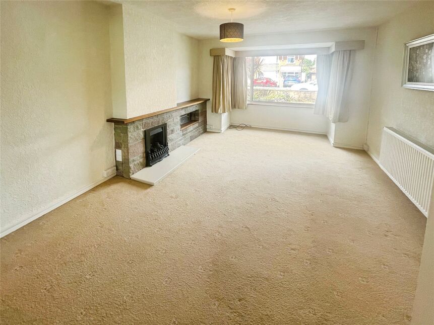 Lounge / Dining Room