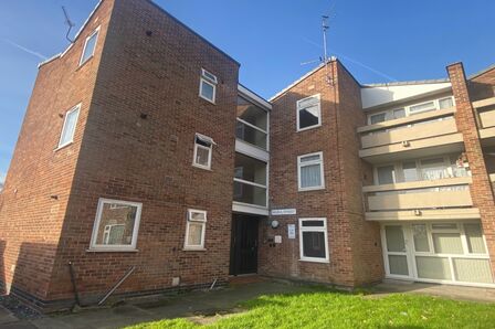 Moira Street, 1 bedroom  Flat to rent, £750 pcm