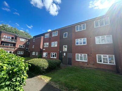 Peel Drive, 2 bedroom  Flat for sale, £100,000