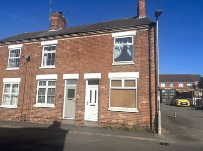 Factory Street, 3 bedroom End Terrace House to rent, £750 pcm