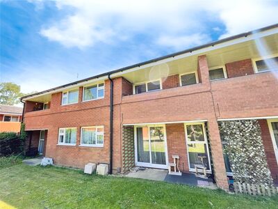 Durham Road, 1 bedroom  Flat for sale, £95,000