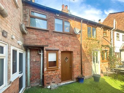 1 bedroom Mid Terrace Property for sale