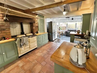 4 bedroom  House for sale