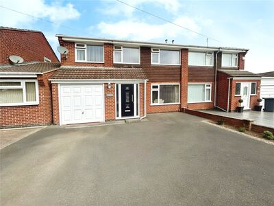 4 bedroom Semi Detached House for sale