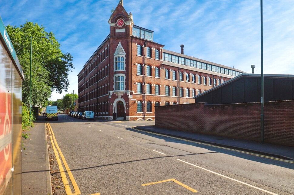 Main image of 1 bedroom Flat for sale, Roden Street, Nottingham, Nottinghamshire, NG3
