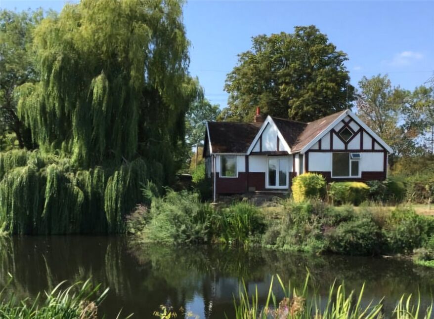Main image of 2 bedroom Detached House for sale, Main Street, Zouch, Nottinghamshire, LE12