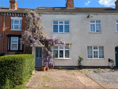 4 bedroom Mid Terrace House for sale