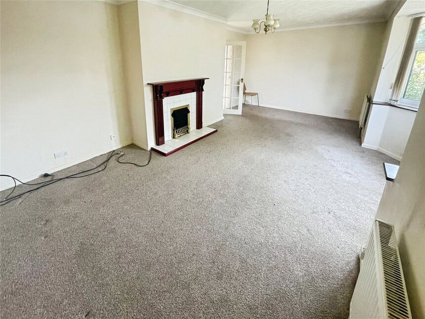 Lounge / Dining Room
