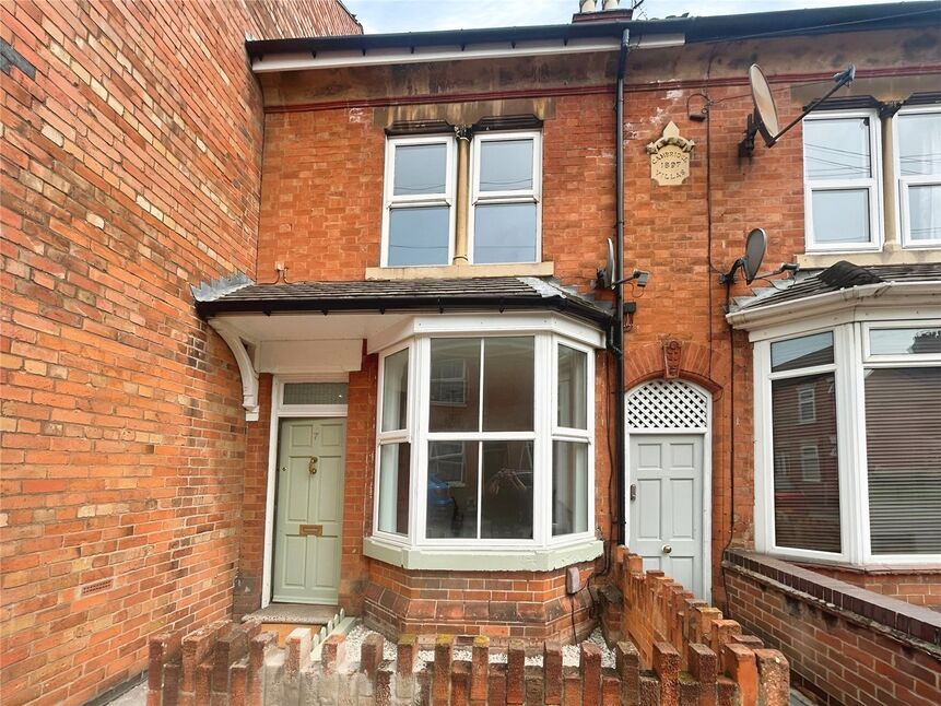 Main image of 2 bedroom Mid Terrace House for sale, Lower Cambridge Street, Loughborough, Leicestershire, LE11