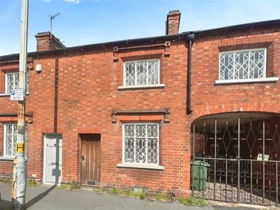 2 bedroom Mid Terrace House for sale