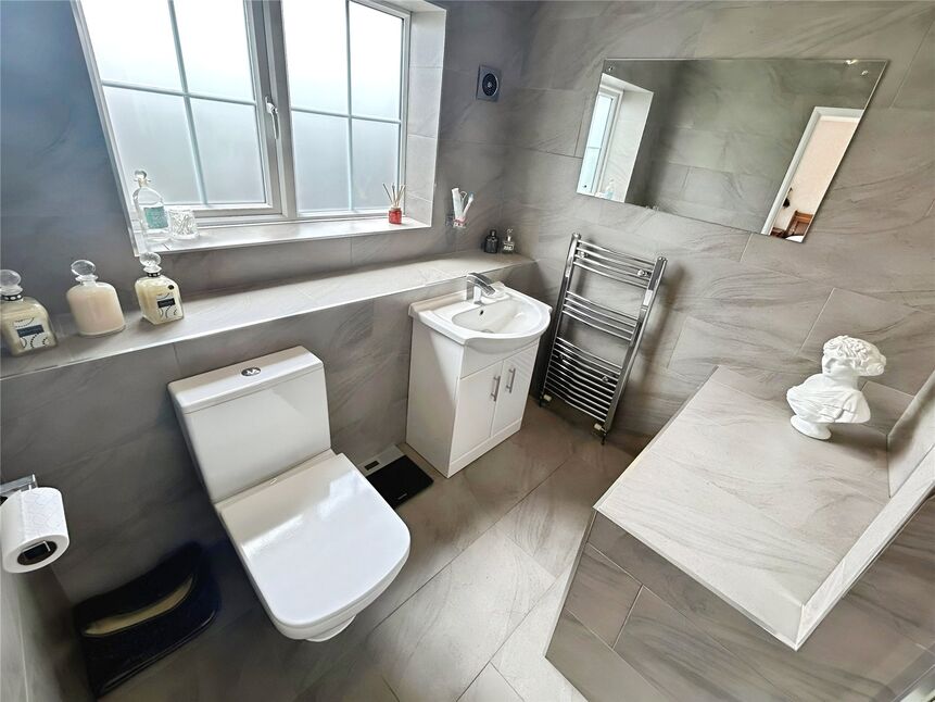 En-Suite Shower Room