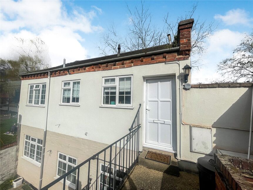 Main image of 2 bedroom Flat for sale, Main Street, Sutton Bonington, Nottinghamshire, LE12