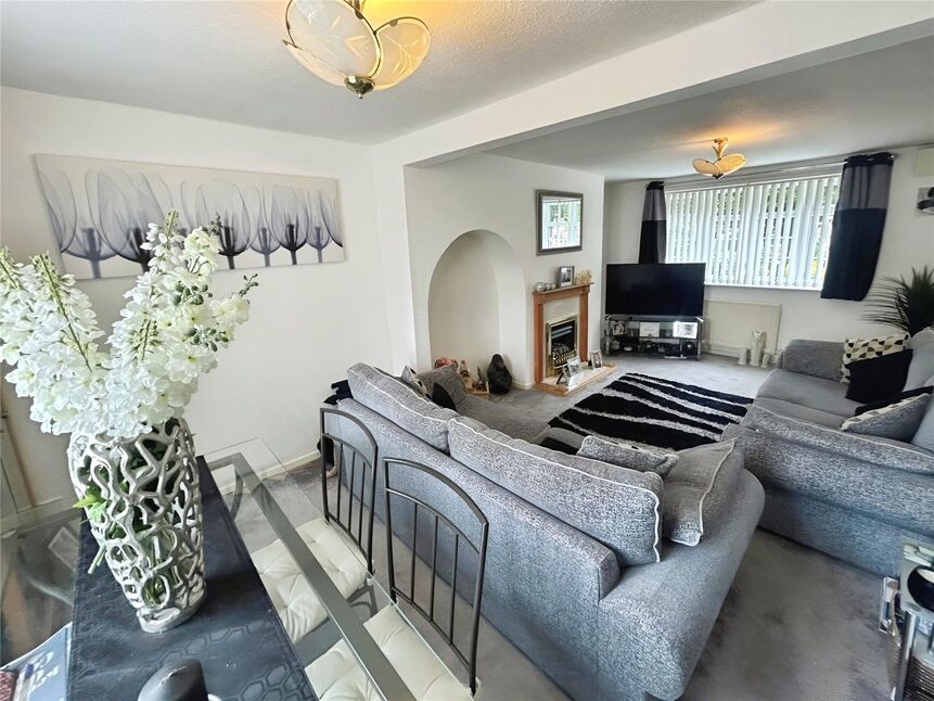 Lounge / Dining Room
