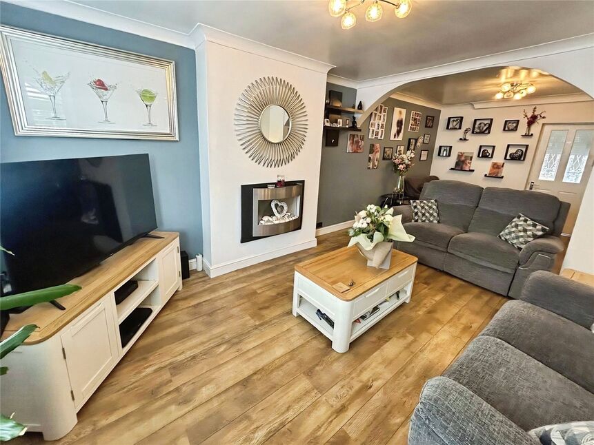 Lounge / Dining Room