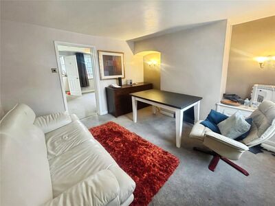 3 bedroom End Terrace House for sale