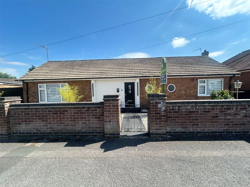2 bedroom Detached House for sale