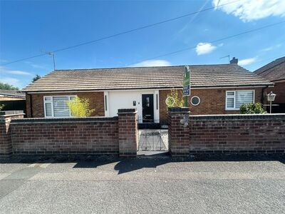 2 bedroom Detached House for sale