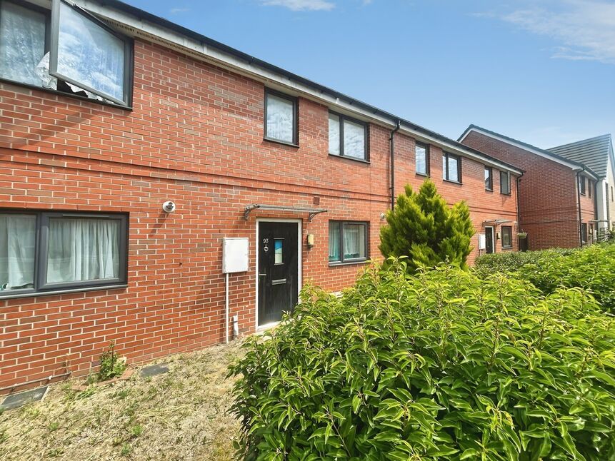Main image of 2 bedroom Mid Terrace House for sale, Derby Road, Loughborough, Leicestershire, LE11