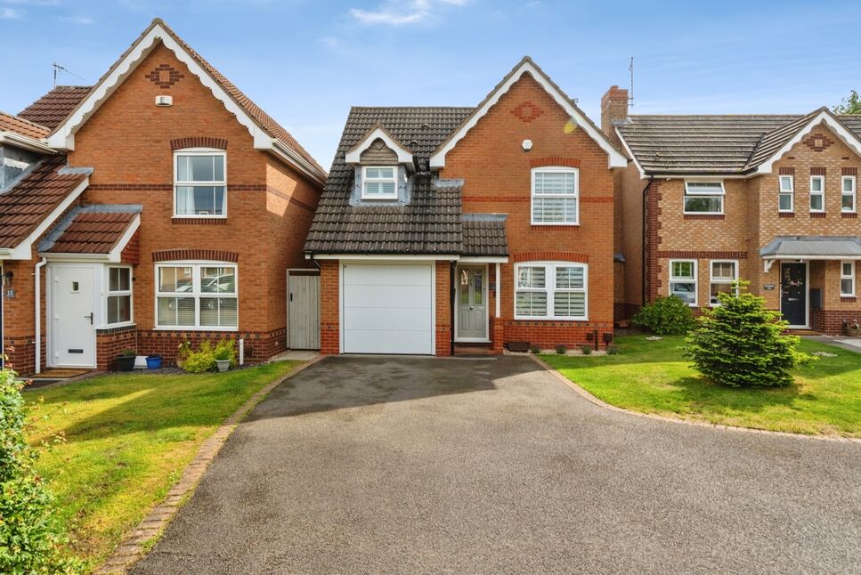 Main image of 3 bedroom Detached House for sale, Broom Avenue, Loughborough, Leicestershire, LE11