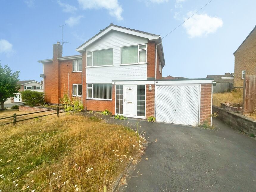 Main image of 3 bedroom Link Detached House for sale, Tiverton Road, Loughborough, Leicestershire, LE11