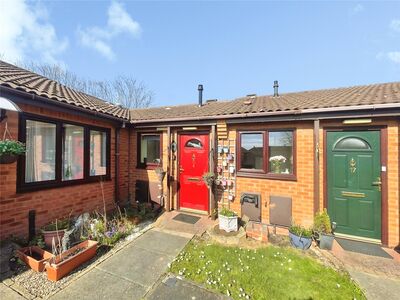 Delisle Court, 2 bedroom Mid Terrace Bungalow for sale, &pound;80,000